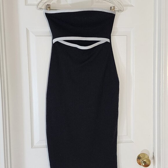 Tyche Body Con Strapless Dress - Picture 1 of 4